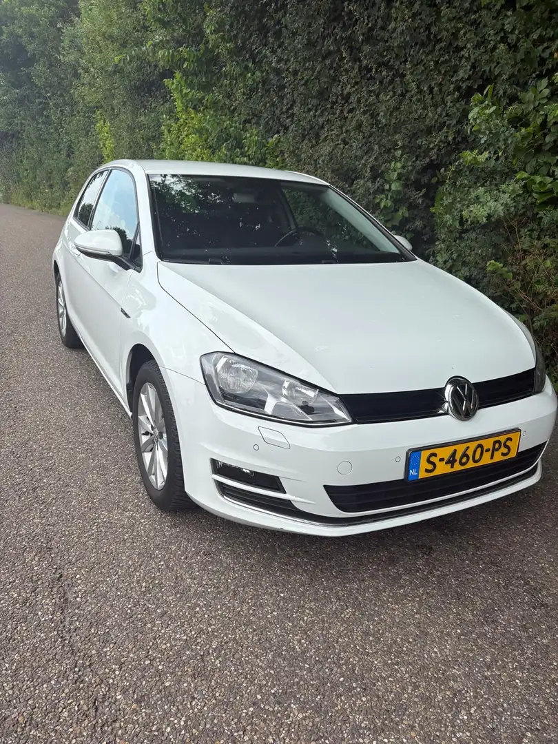 Volkswagen Golf 1.2 TSI Trendline Wit - 2