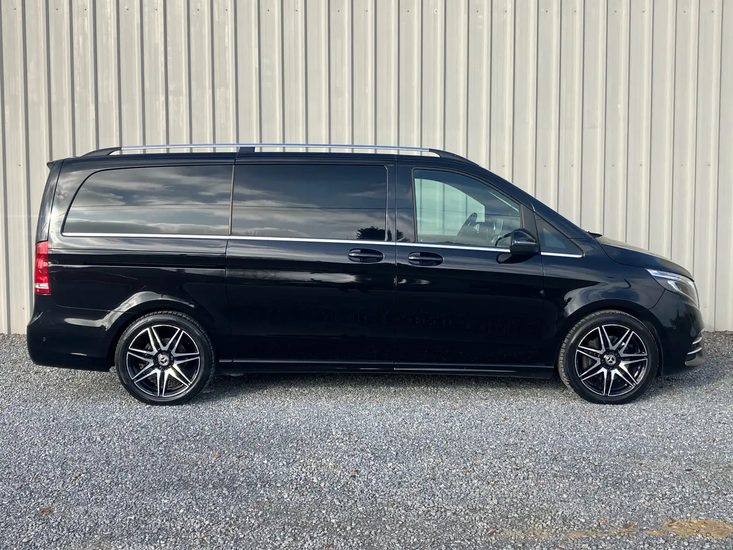 Mercedes-Benz V 220 V 220 d SWB AMG ÉTAT NEUF GARANTIE 1 AN Negro - 1