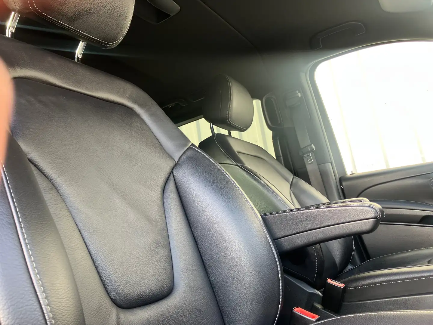 Mercedes-Benz V 220 V 220 d SWB AMG ÉTAT NEUF GARANTIE 1 AN Negro - 2