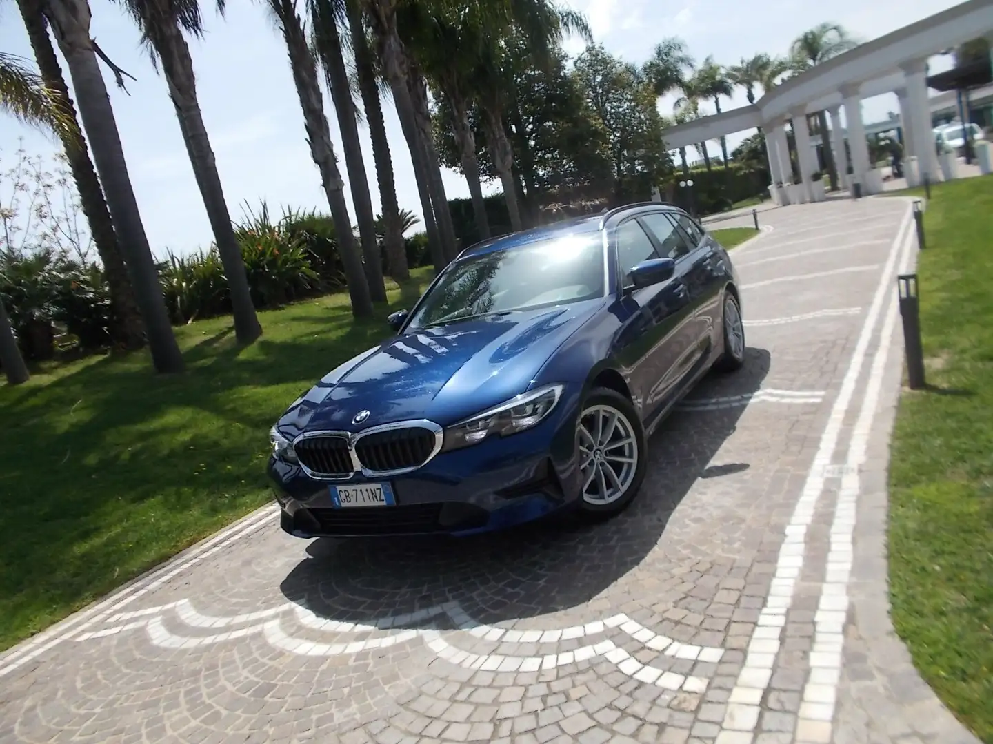 BMW 318 d Touring 150cv Autom. *FULL OPT.* pari al NUOVO Bleu - 1