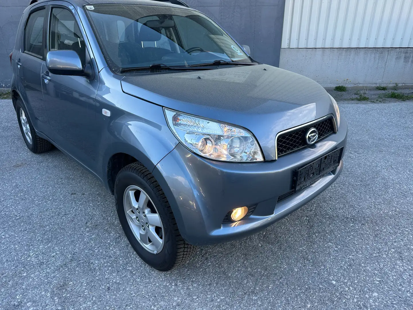 Daihatsu Terios 1.4 Benzin 4WD Pickerl 11/2026 Grau - 1