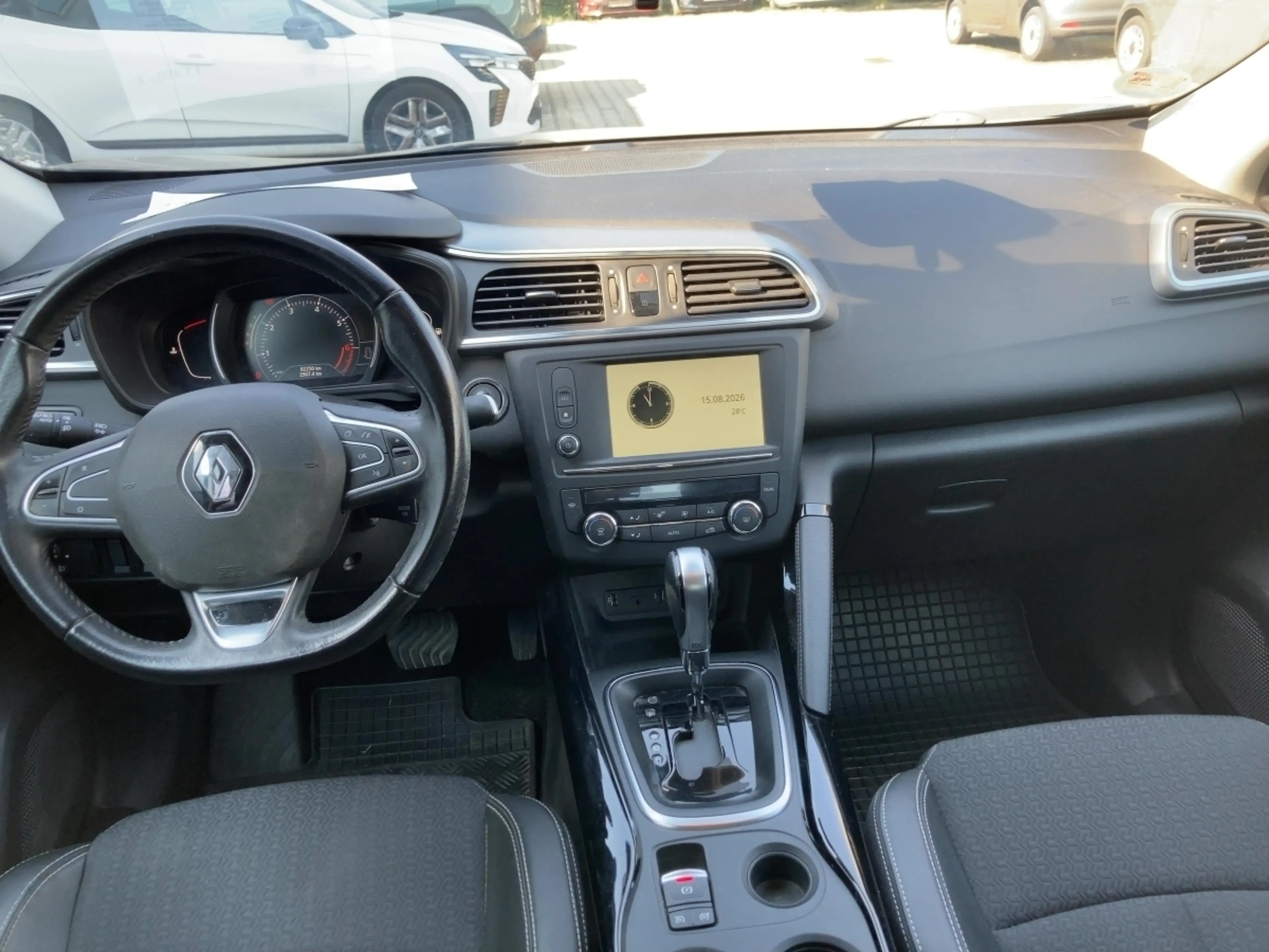 Renault Kadjar Collection 1.2TCe 130 AUTOMATIK SHZ — photo 9