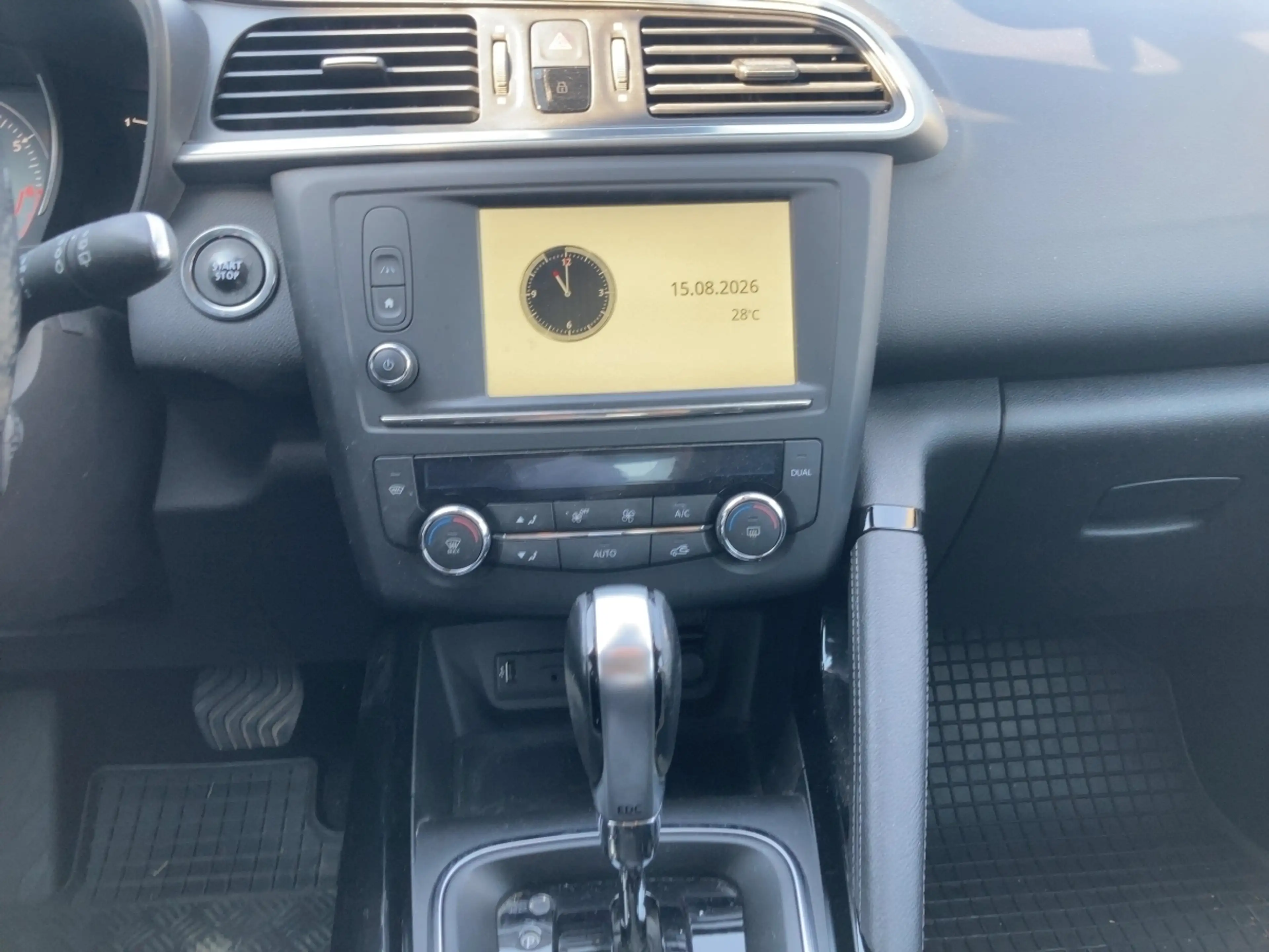 Renault Kadjar Collection 1.2TCe 130 AUTOMATIK SHZ — photo 11