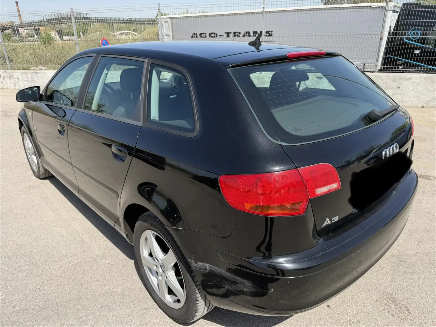 Audi A3 Sportback 2.0TDI Ambiente S-Tronic - 2
