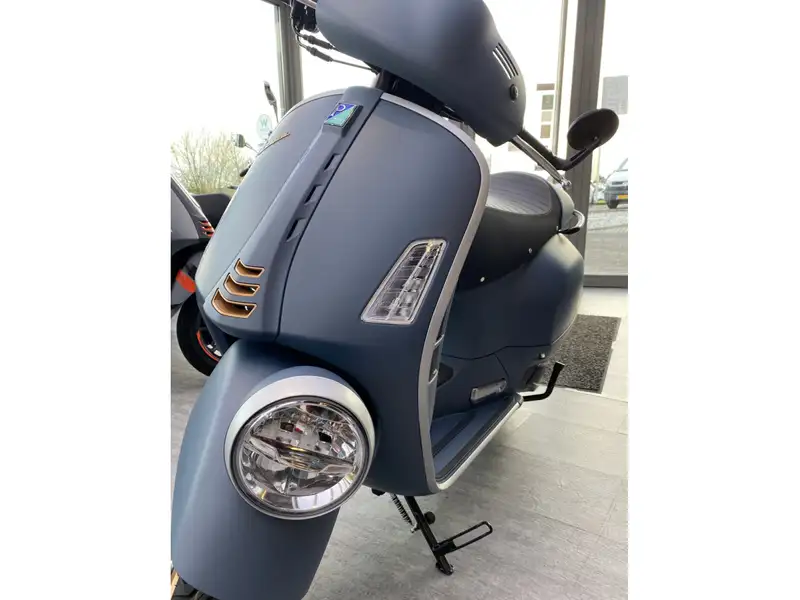 Vespa GTV 310 - foto 2