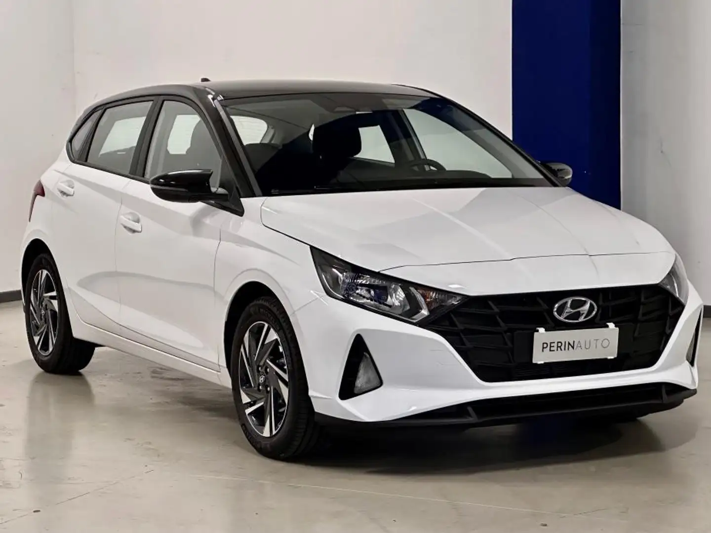 Hyundai i20 1.0 t-gdi 48V Connectline DCT Nero - 2