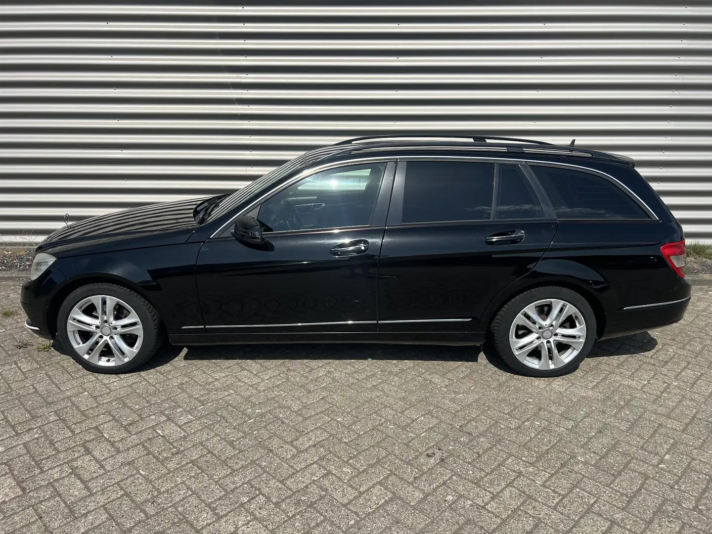Mercedes-Benz C 220 Estate CDI 2.2 liter 2.1 Zwart - 2