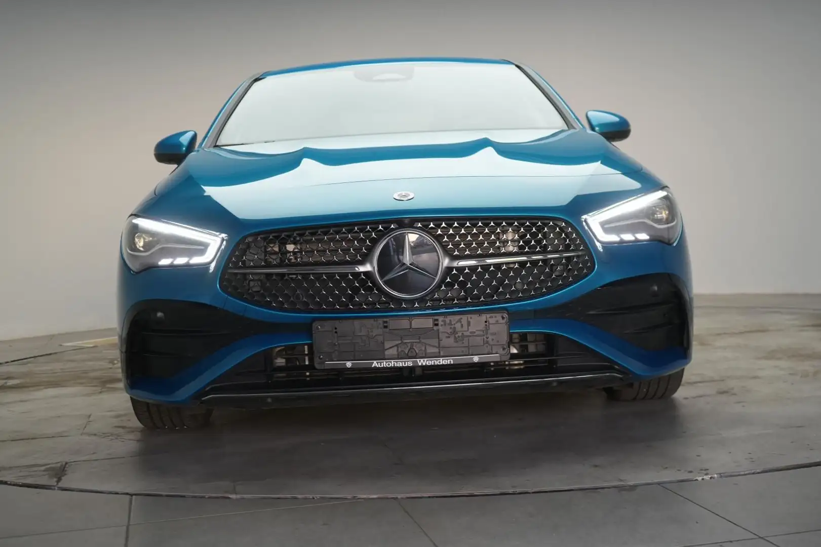 Mercedes-Benz CLA 200 7G-DCT AMG Navi/Distronic/Kamera/Lane/ Blau - 2