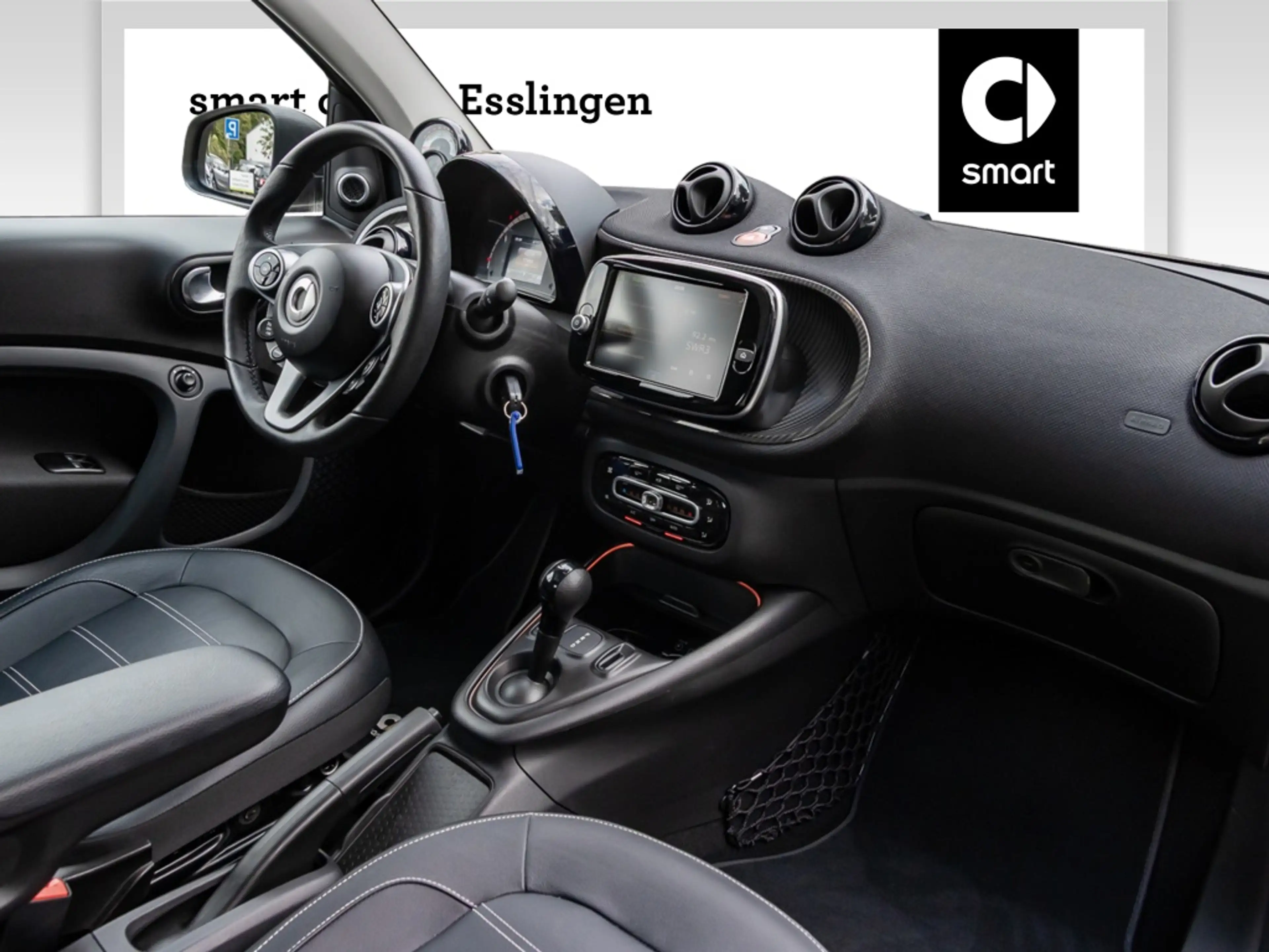 smart forTwo EQ prime *LED*Cam*Navi*JBL*Pano*PDC*Leder — photo 4