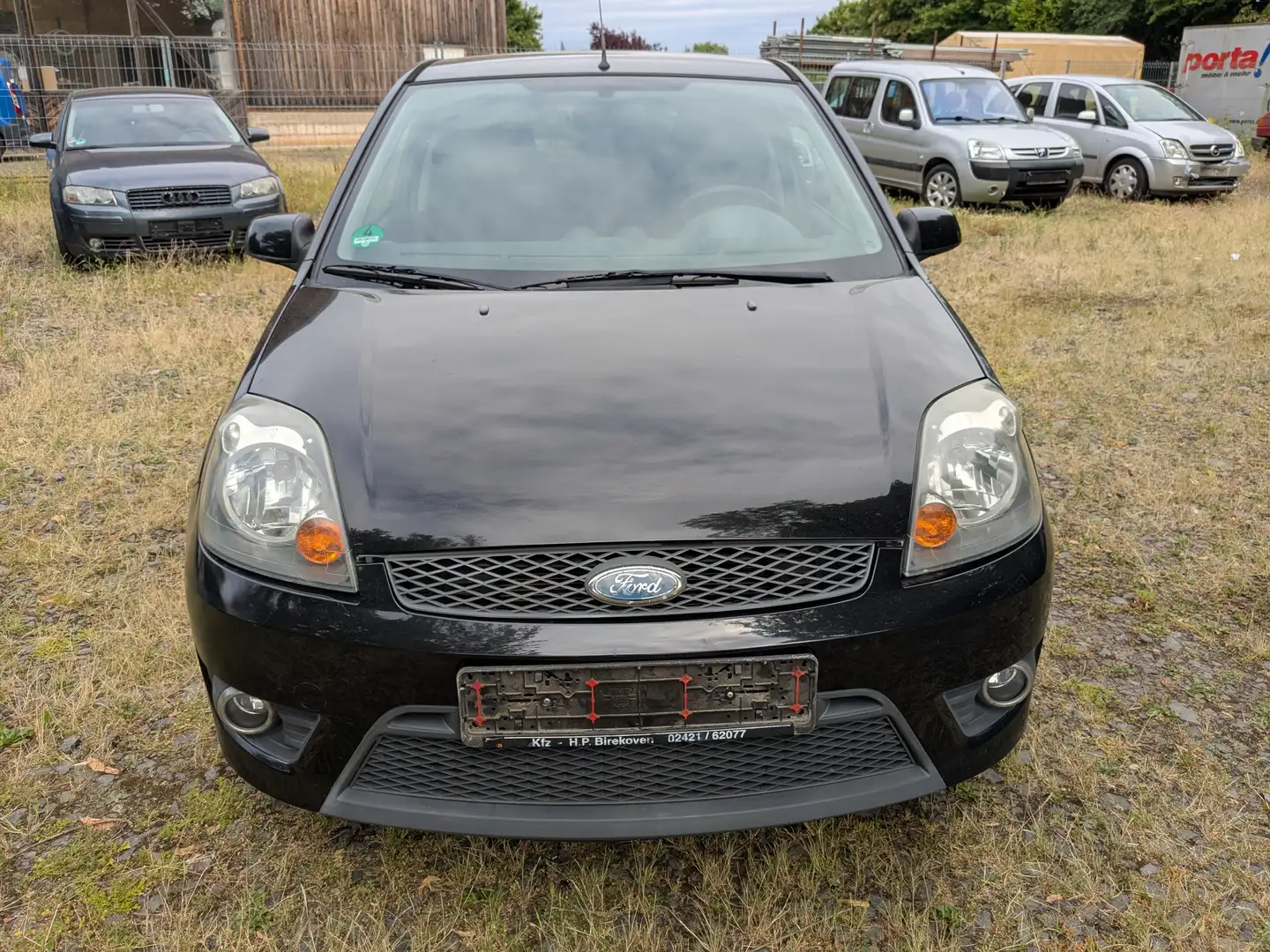 Ford Fiesta 1.4 - neue HU Schwarz - 1
