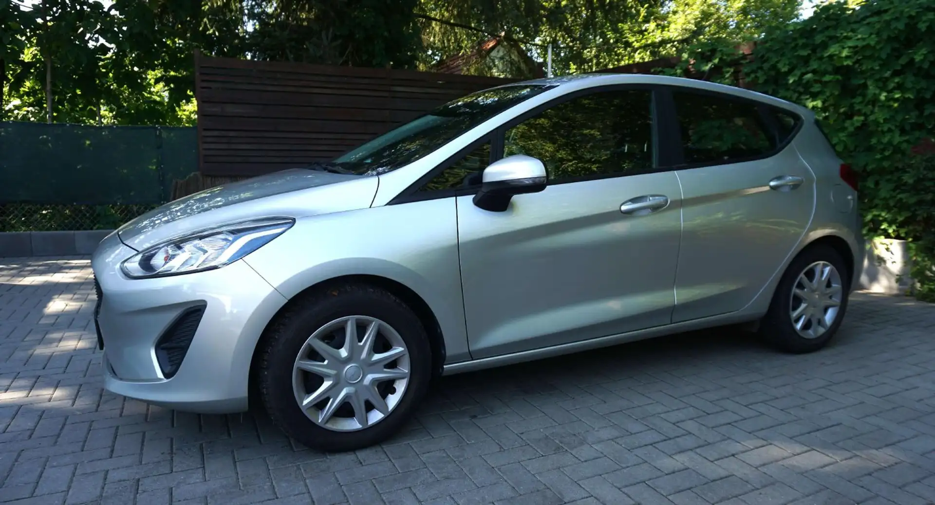 Ford Fiesta Trend Scheckh Klimaan Spurh beheizb Front Argento - 2
