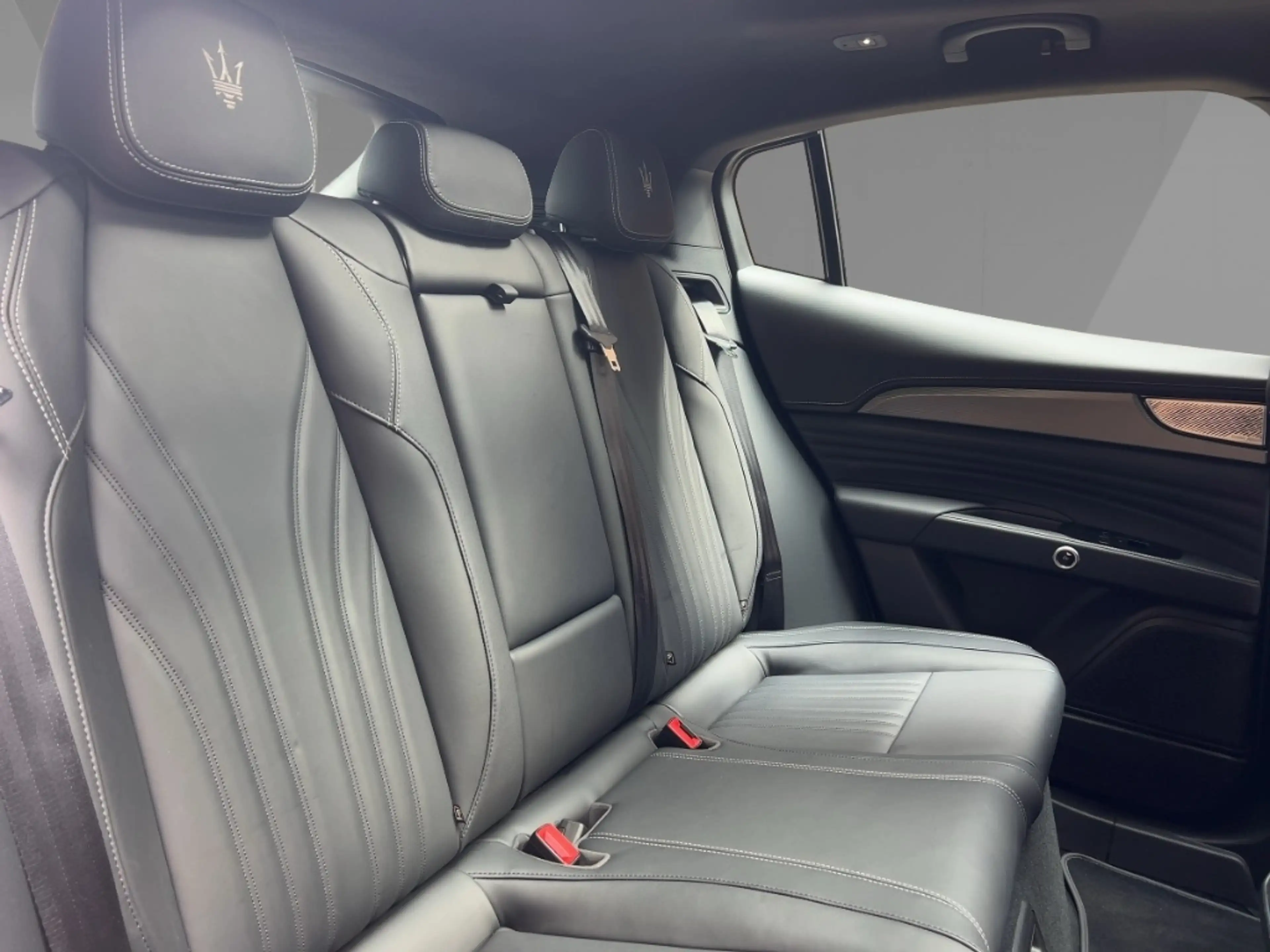 Maserati Grecale GT 2.0 MHEV 300HP inkl. 2-Jahre Maserati Aprroved — photo 11