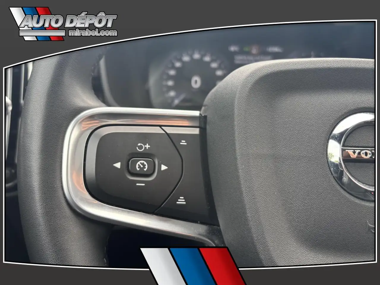 Volvo XC40 снимка Volvo XC40