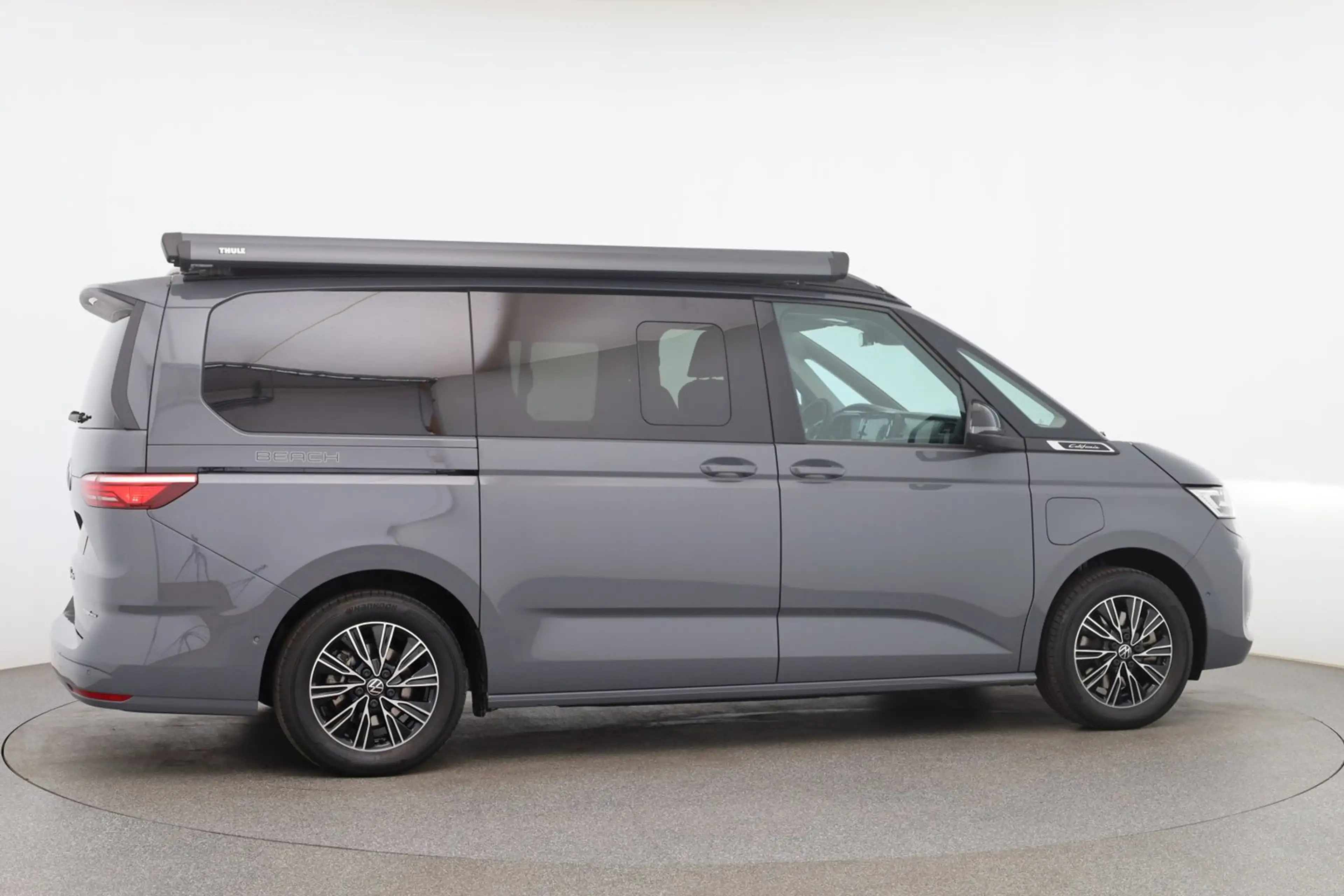 Volkswagen T7 California VW T7 California Beach Camper eHyb. 180 kW 4M — photo 6