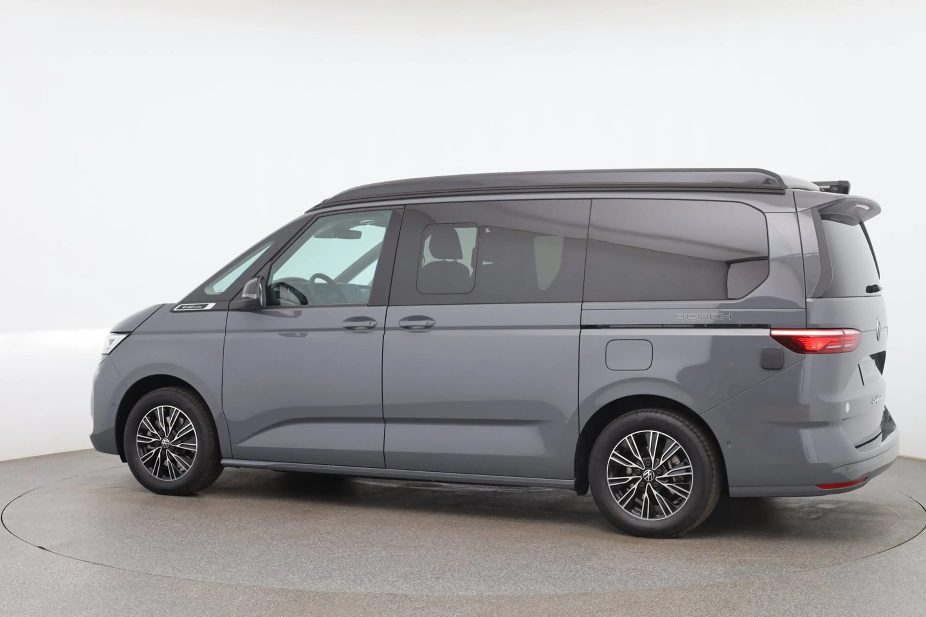 Volkswagen T7 California VW T7 California Beach Camper eHyb. 180 kW 4M — photo 3