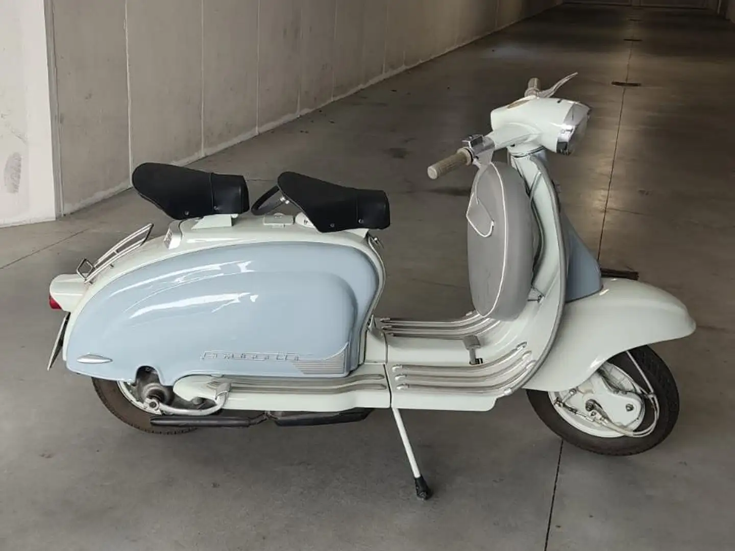 Lambretta Li White - 1