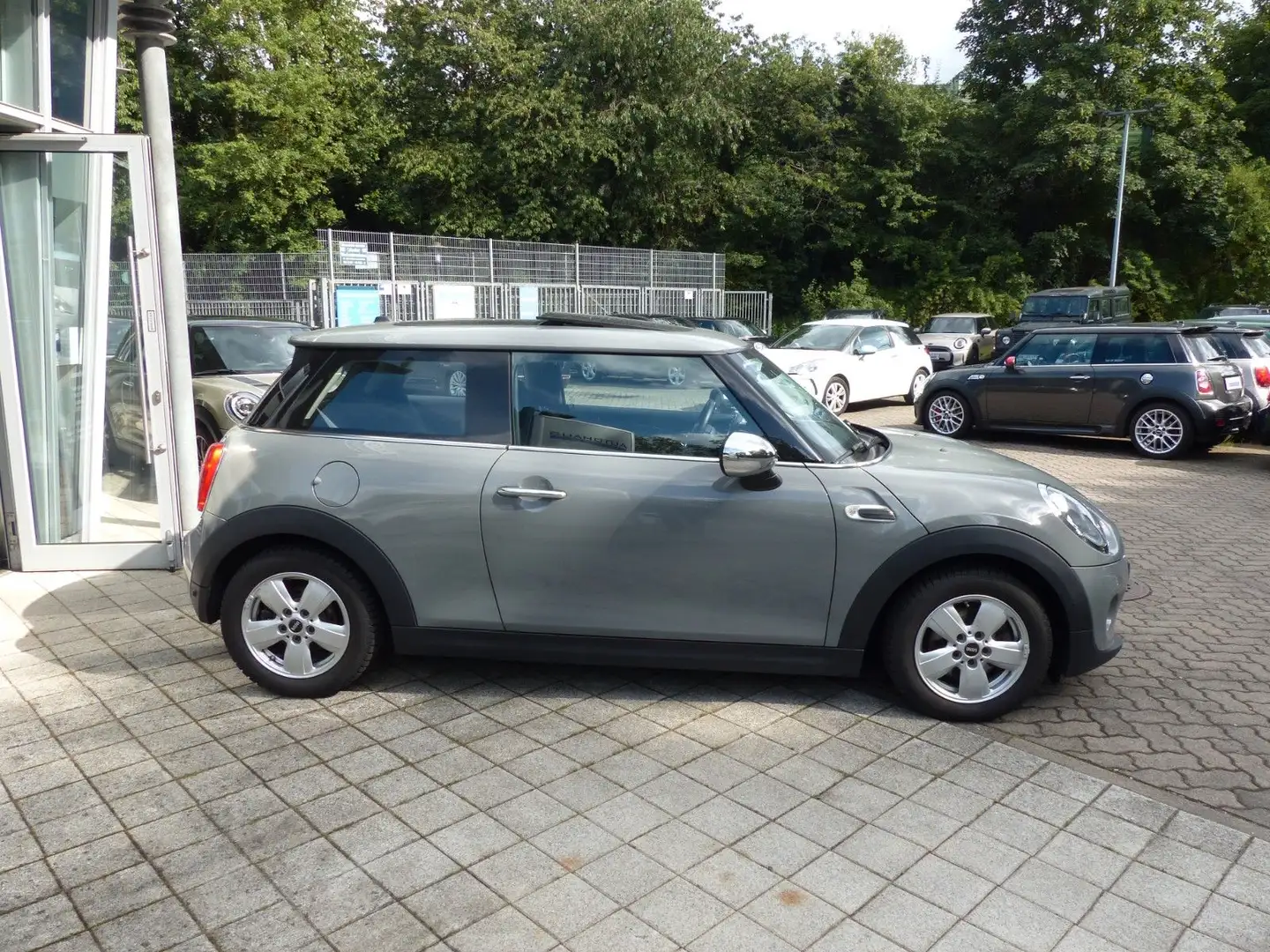 MINI One One, Panoramadach, Klimaaut., Bluetooth, PDC uvm Grau - 2