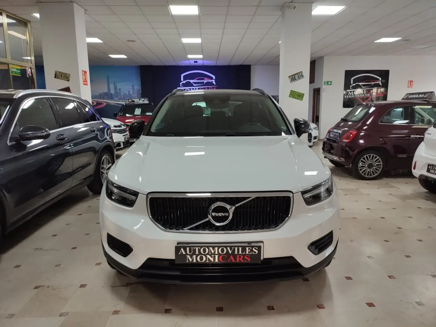 Volvo XC40 T3 R-Design Blanc - 2