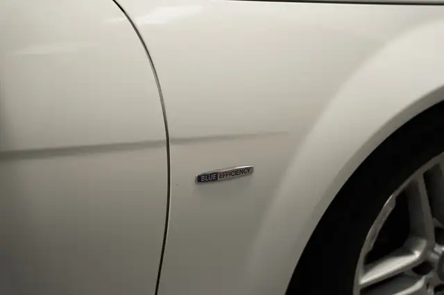 Mercedes-Benz C Class view 10