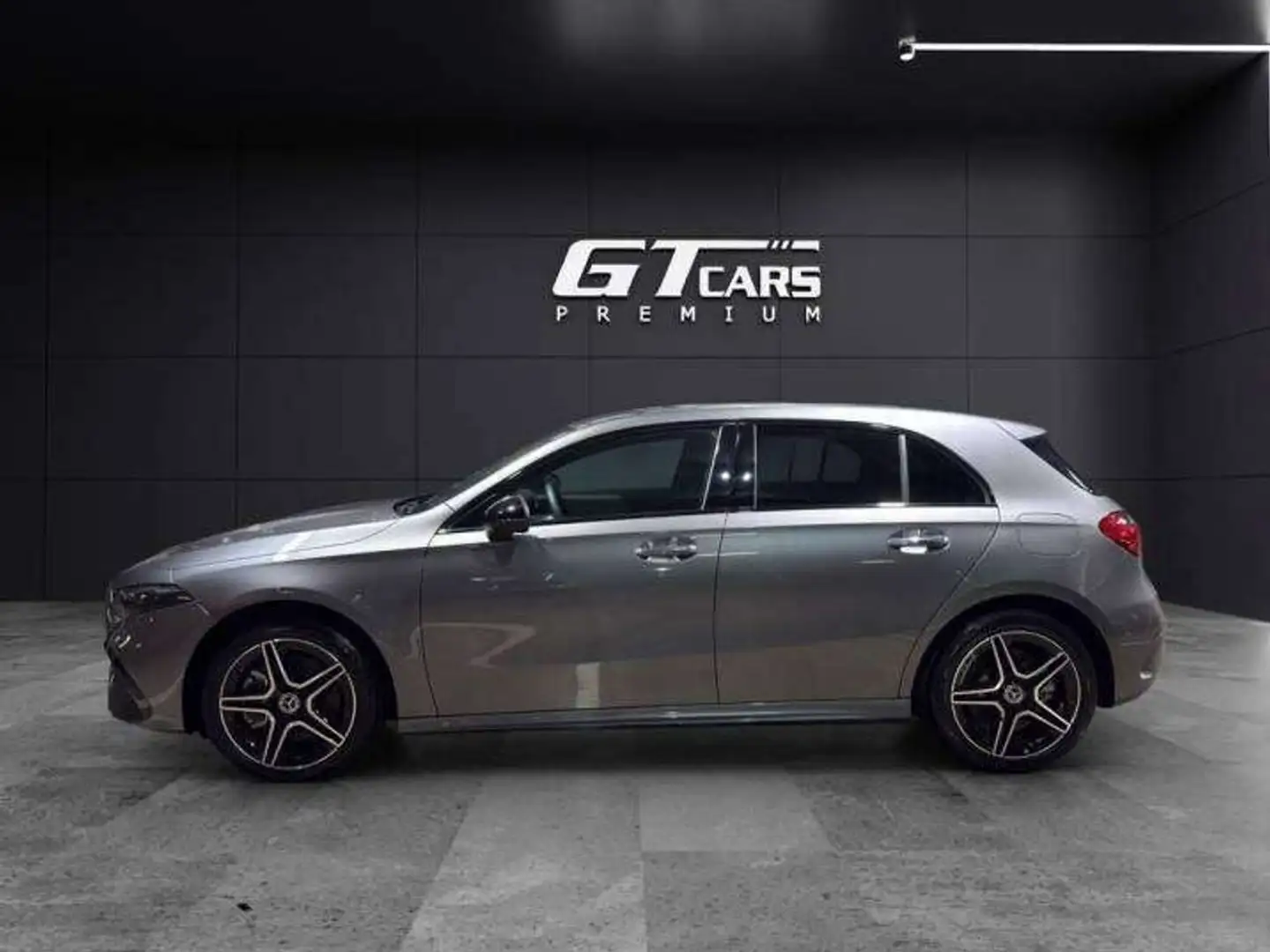 Mercedes-Benz A 200 AMG Gris - 2