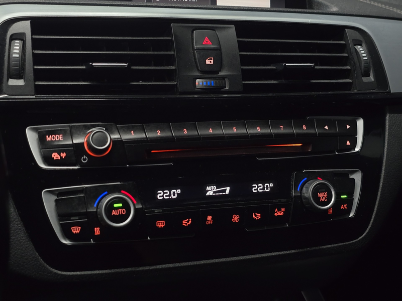 BMW 118 dA 2.0d 150CV * Pack M * Garantie * — photo 13