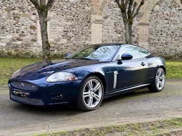 R 4.2i V8 Supercharged COUPE