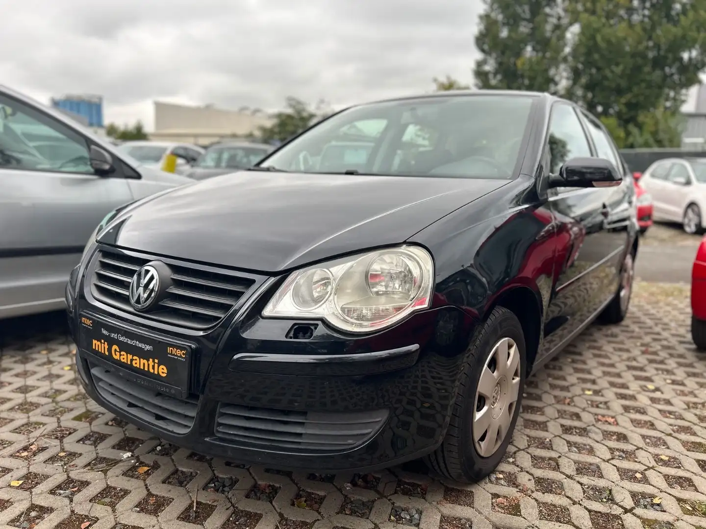 Volkswagen Polo 1.4 Basis*Klima*Sitzheizung* 5 türig Schwarz - 2