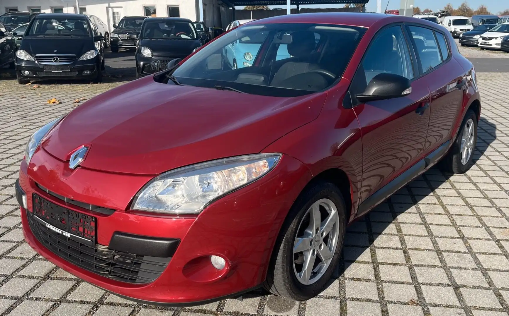 Renault Megane 1.6 Lim. "Tomtom Edition" 1-Hd. Rood - 1