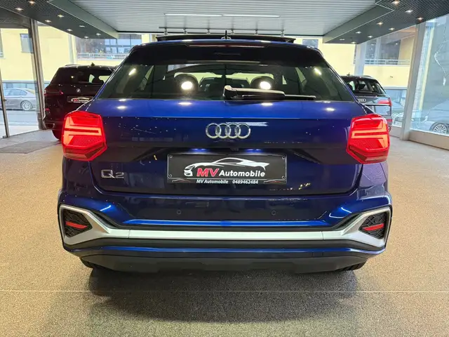 Audi Q2 view 5