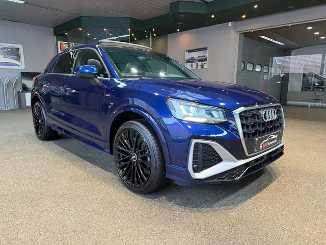 Audi Q2 view 3