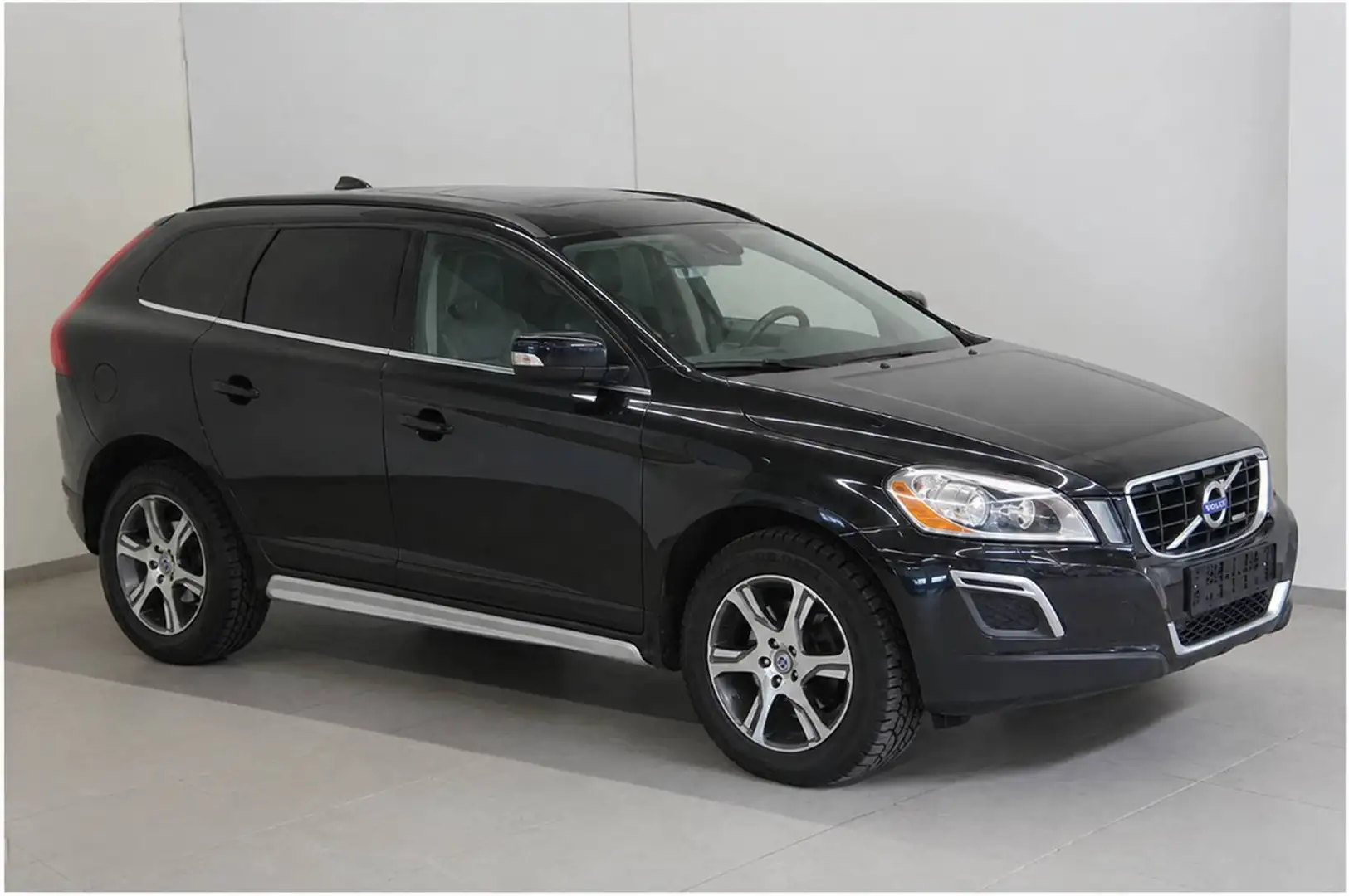 Volvo XC60 XC60 FWD R-Design Drive R-Design Schwarz - 2