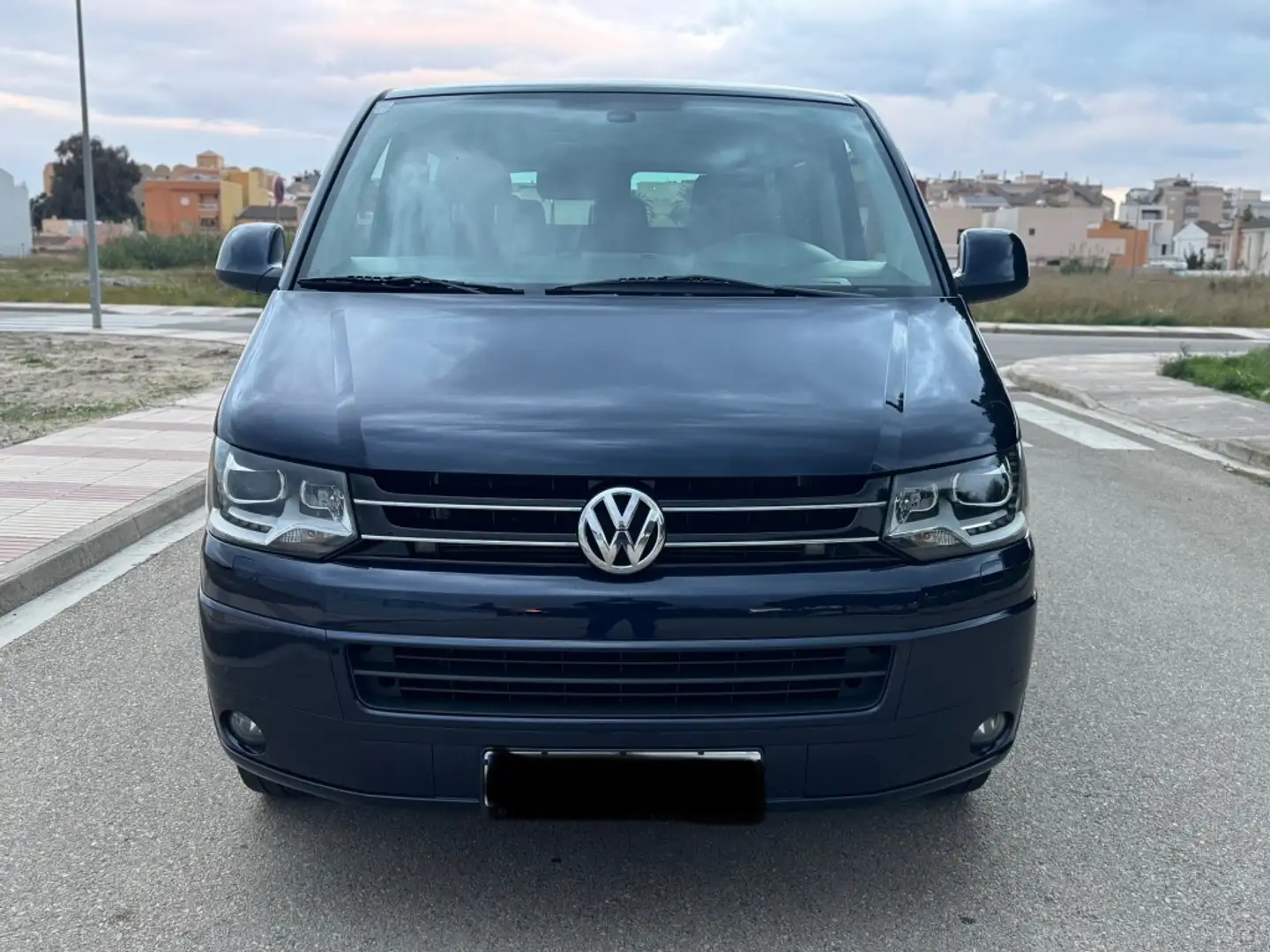 Volkswagen T5 Caravelle 2.0TDI BMT Comfortline Ed. 140 Azul - 1