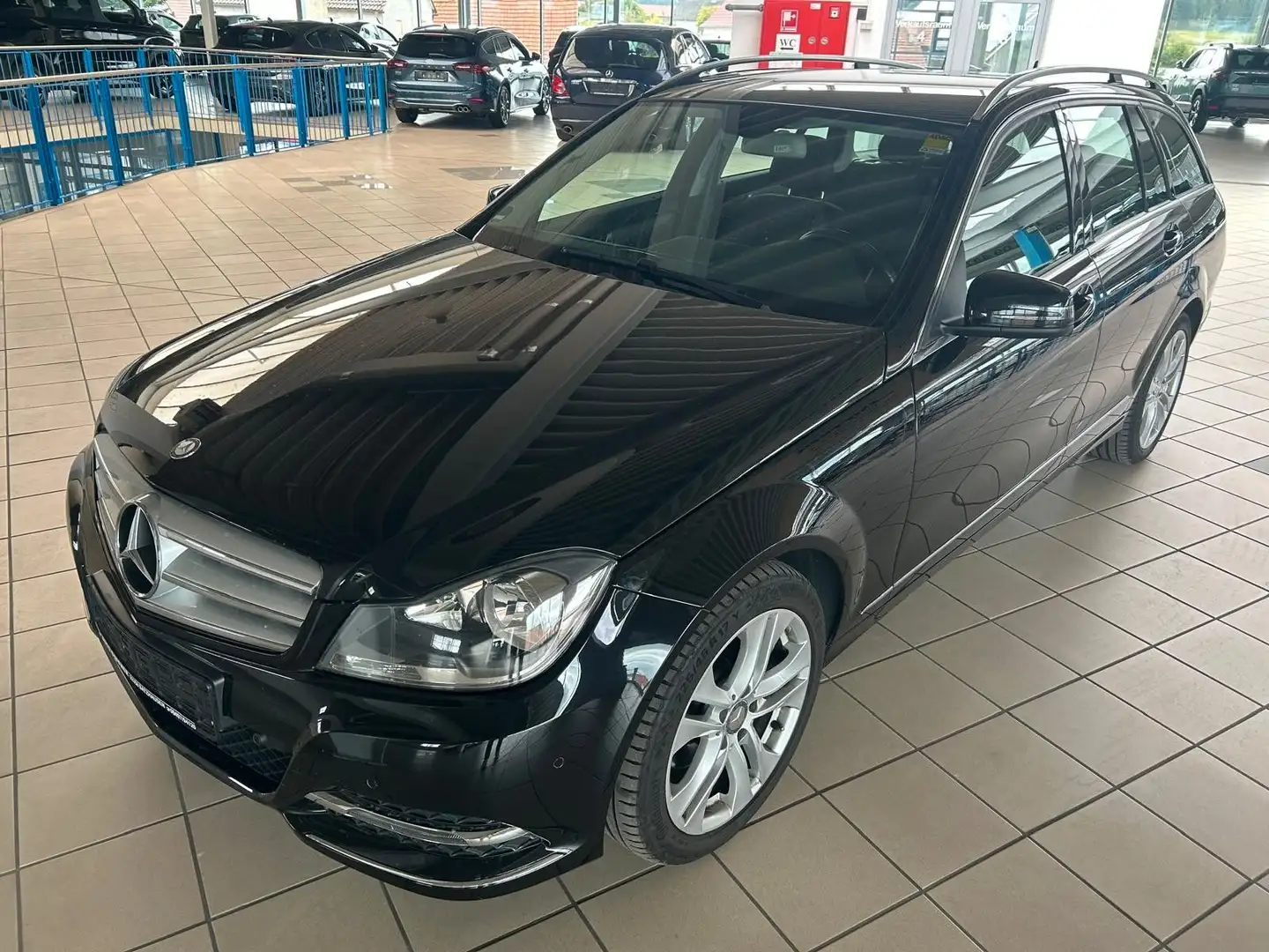 Mercedes-Benz C 250 T CDi Automatik / SITZHEIZUNG / NAVI / ALU Zwart - 2