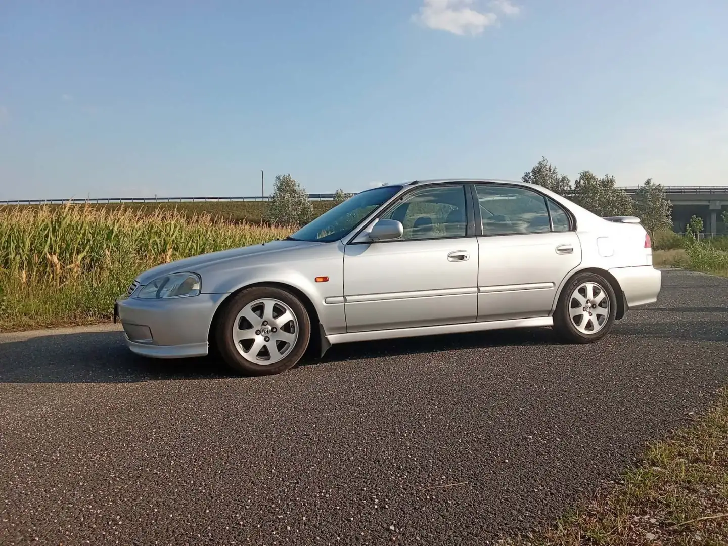 Honda Civic 1.6 VTi - 1