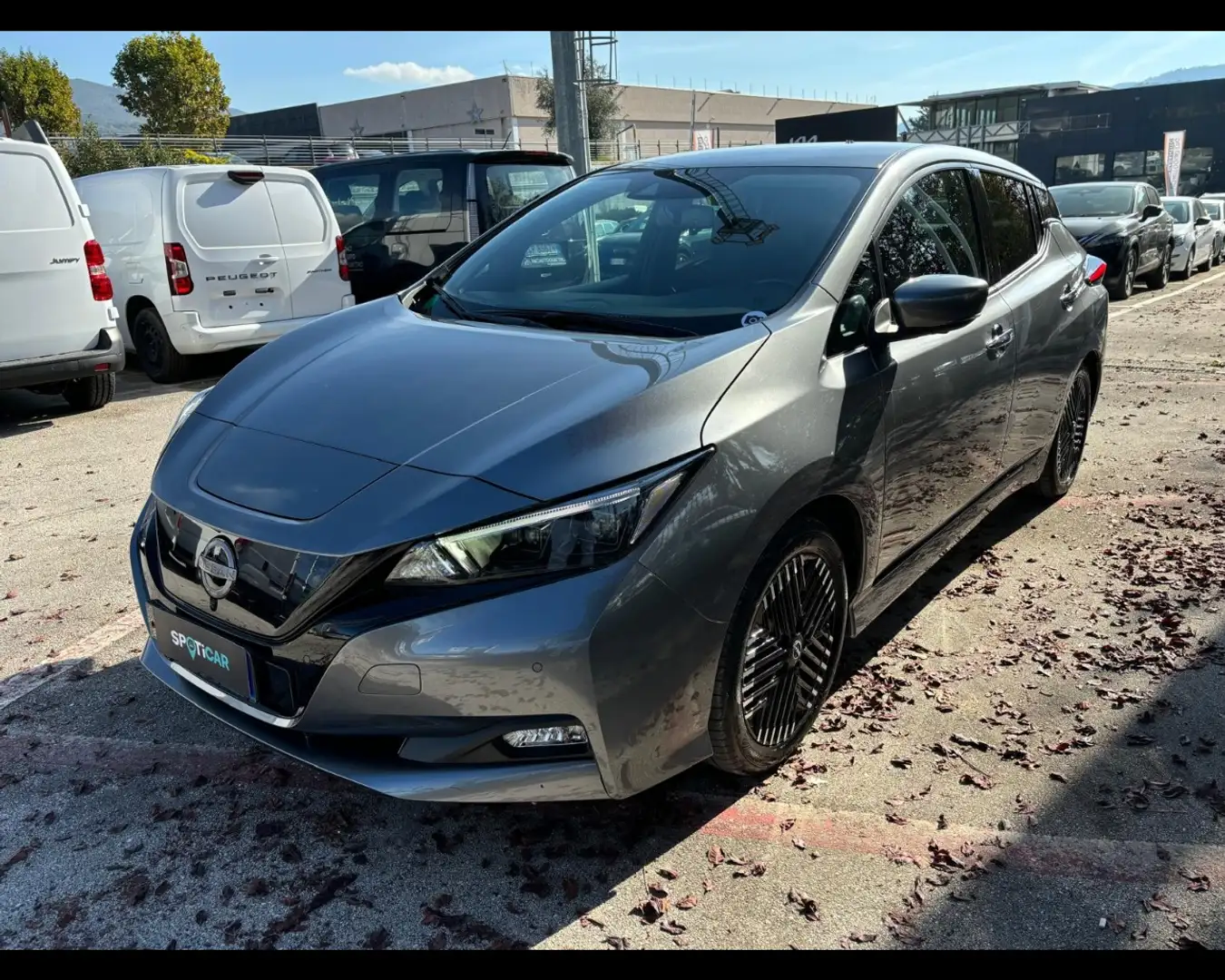 Nissan Leaf 40kWh  N-Connecta siva - 1