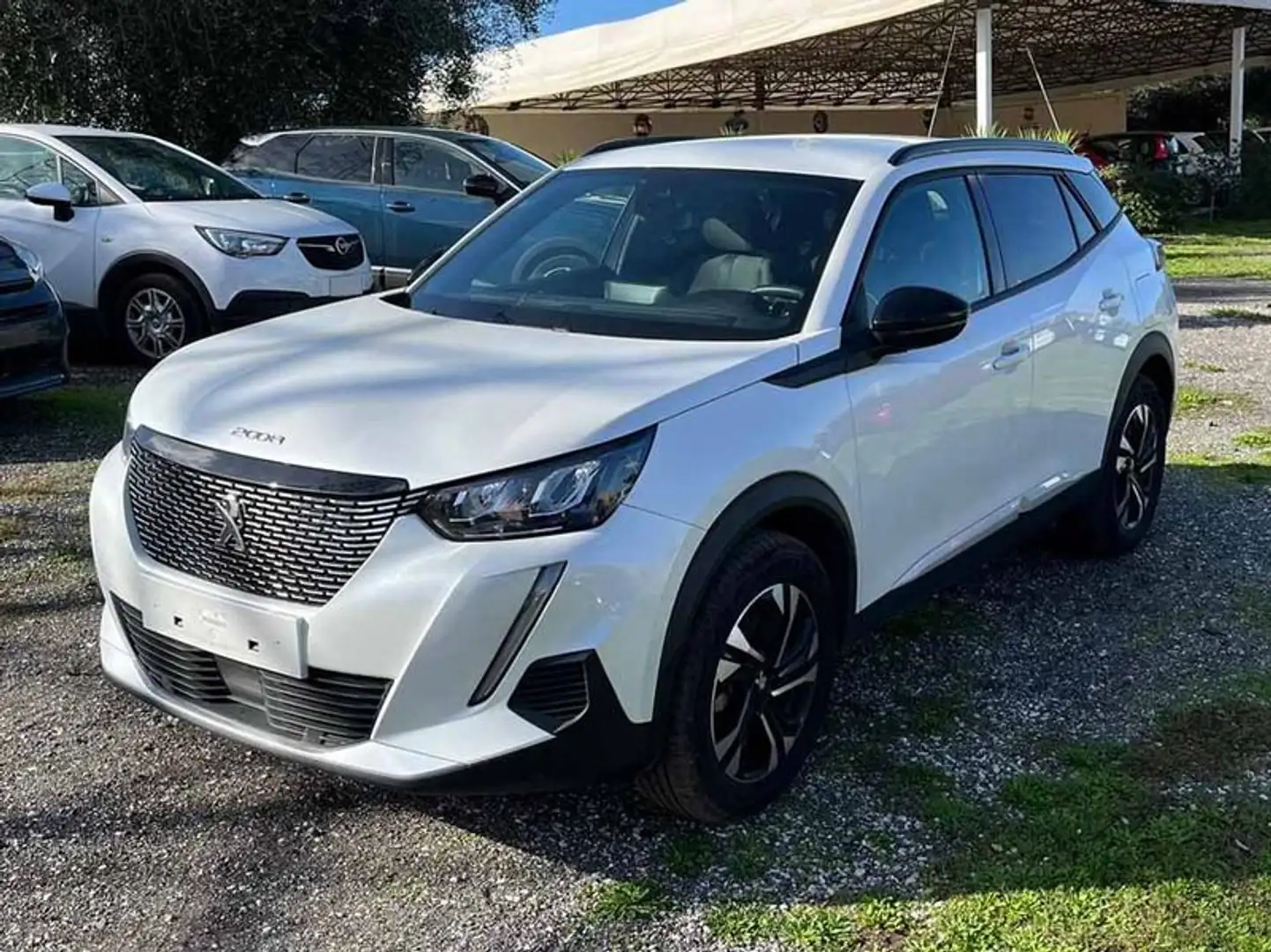 Peugeot 2008 PureTech 100 S&S Allure White - 1