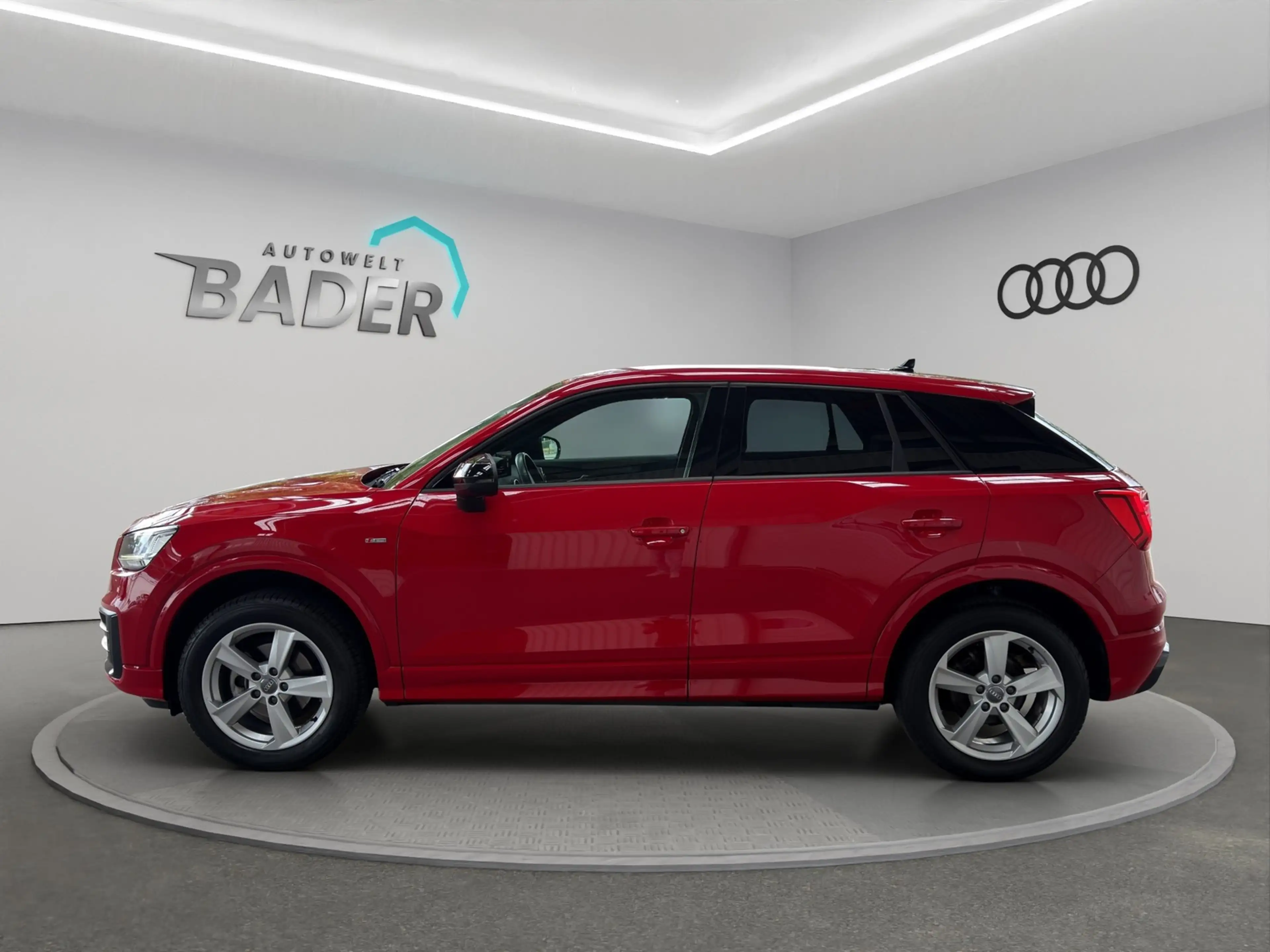 Audi Q2 30 TDI sport LED AHK Shz — photo 3