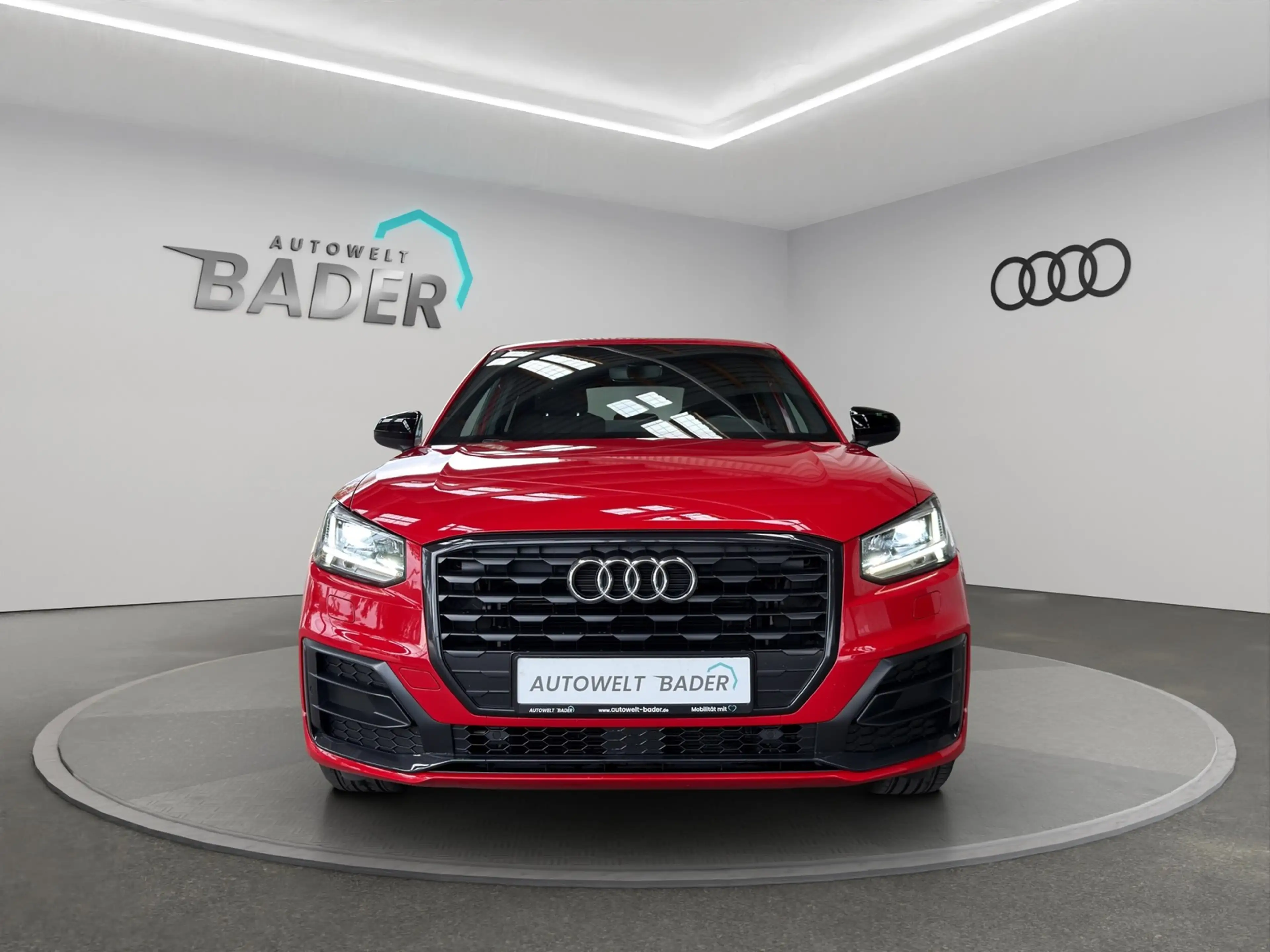 Audi Q2 30 TDI sport LED AHK Shz — photo 2