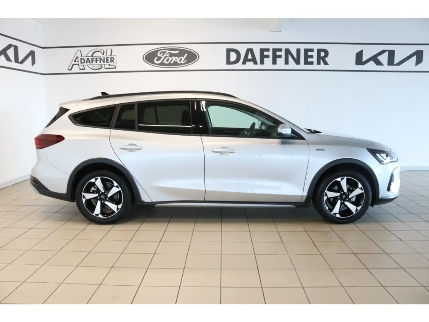 Ford Focus Active X Schiebdach LED DAB totWinkel ASS Silber - 2