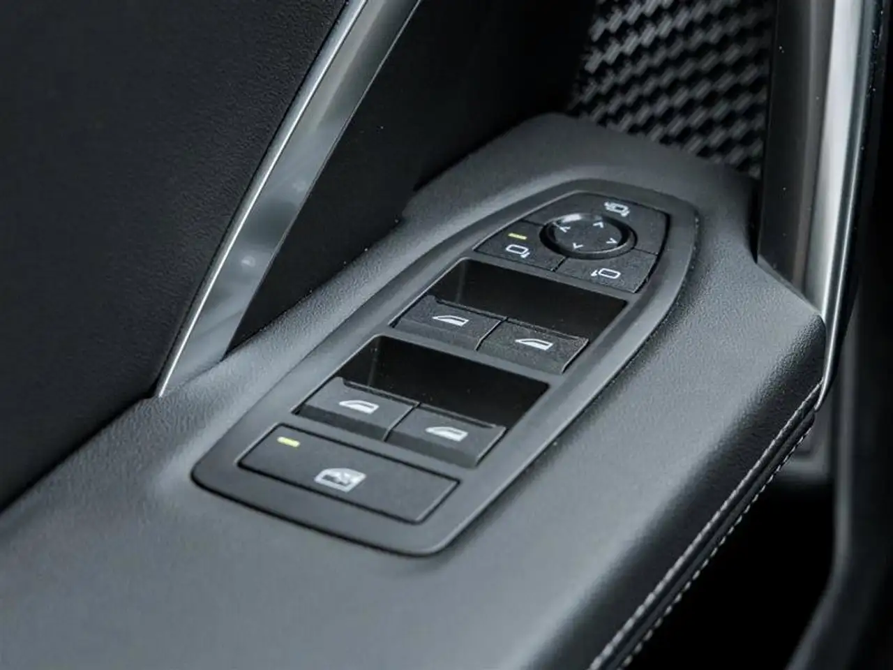 BMW X1 снимка BMW X1