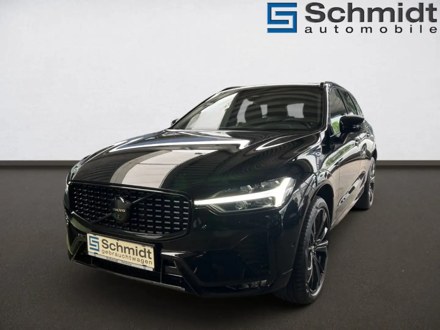 Volvo XC60 Black Edition Ultimate, B5 AWD Mild Hybrid, Benzin Schwarz - 1