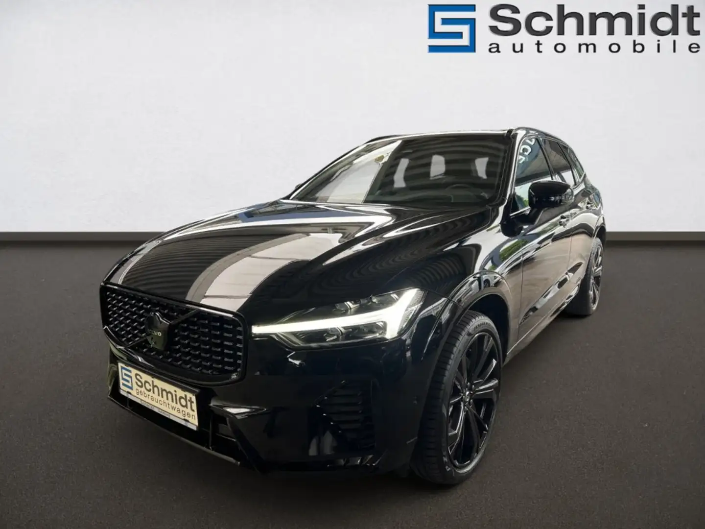 Volvo XC60 Black Edition Ultimate, B5 AWD Mild Hybrid, Benzin Schwarz - 2