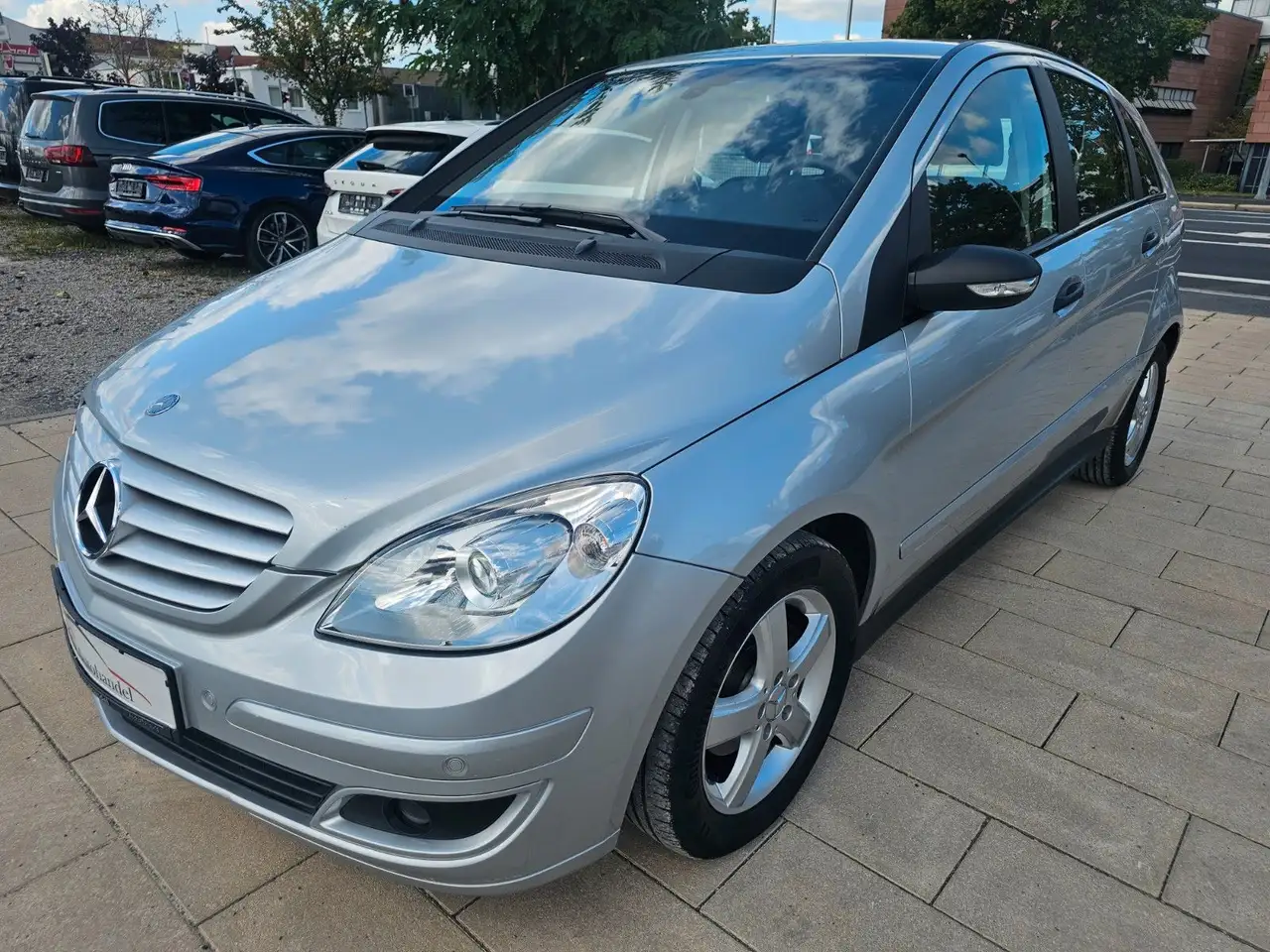Mercedes-Benz B 170