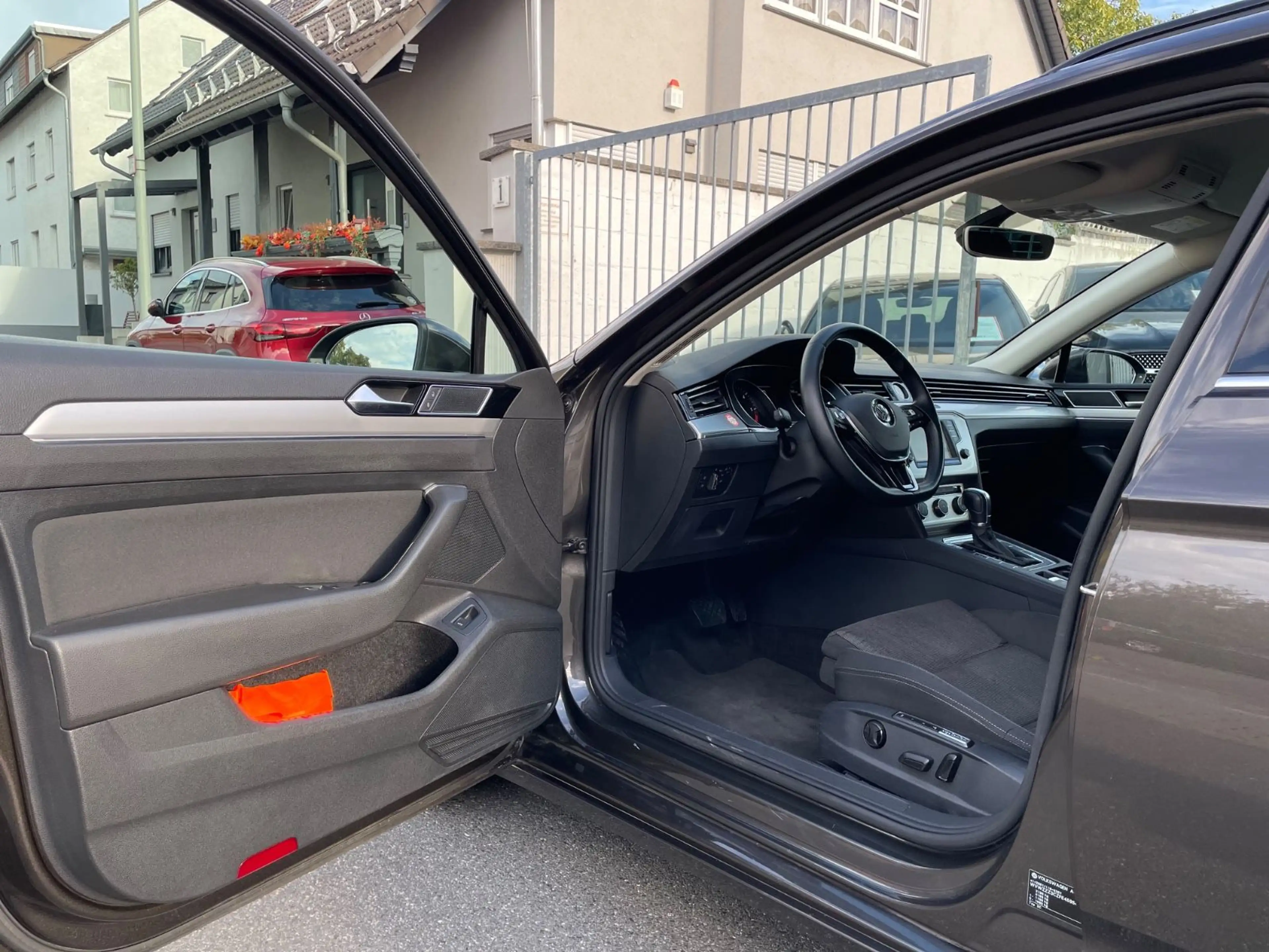 Volkswagen Passat Variant Comfortline Navi DSG Massage — photo 3