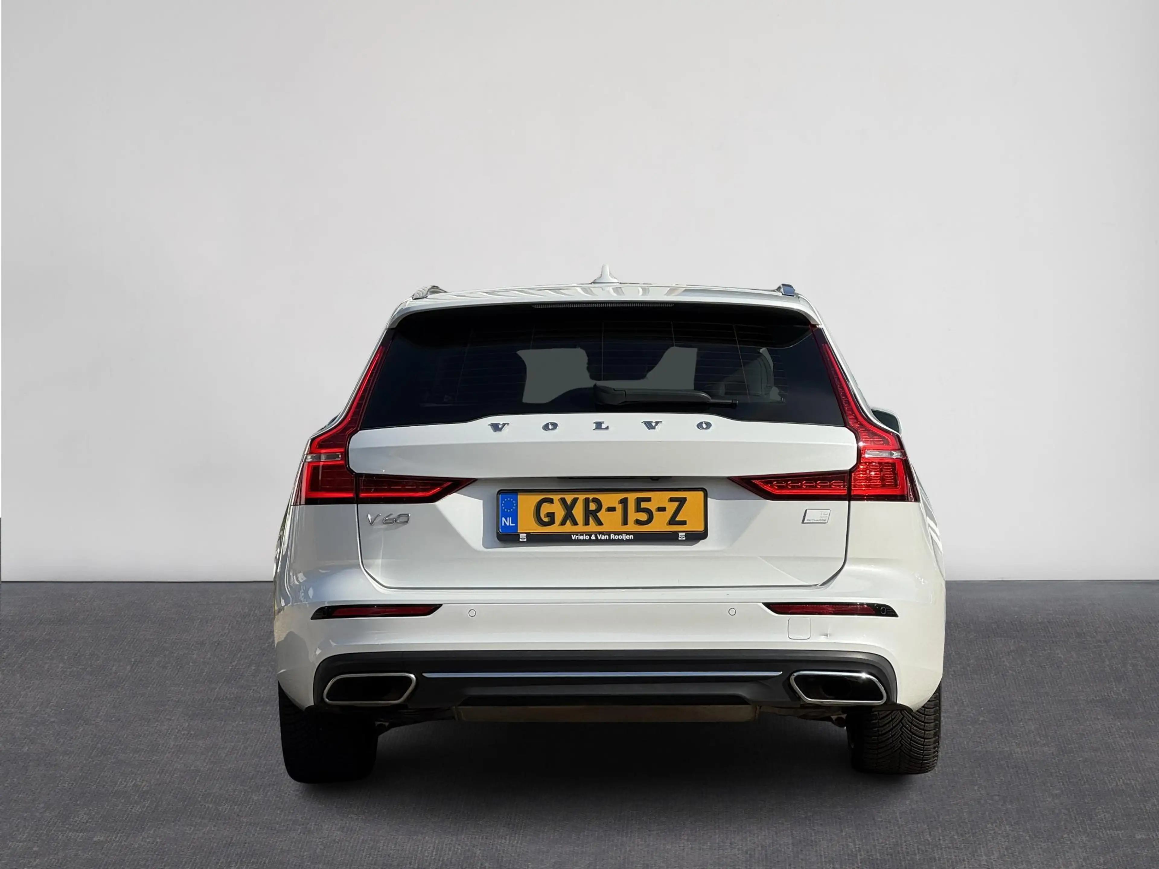 Volvo V60 2.0 T6 Recharge AWD Inscription | H&K audio | Came — photo 6