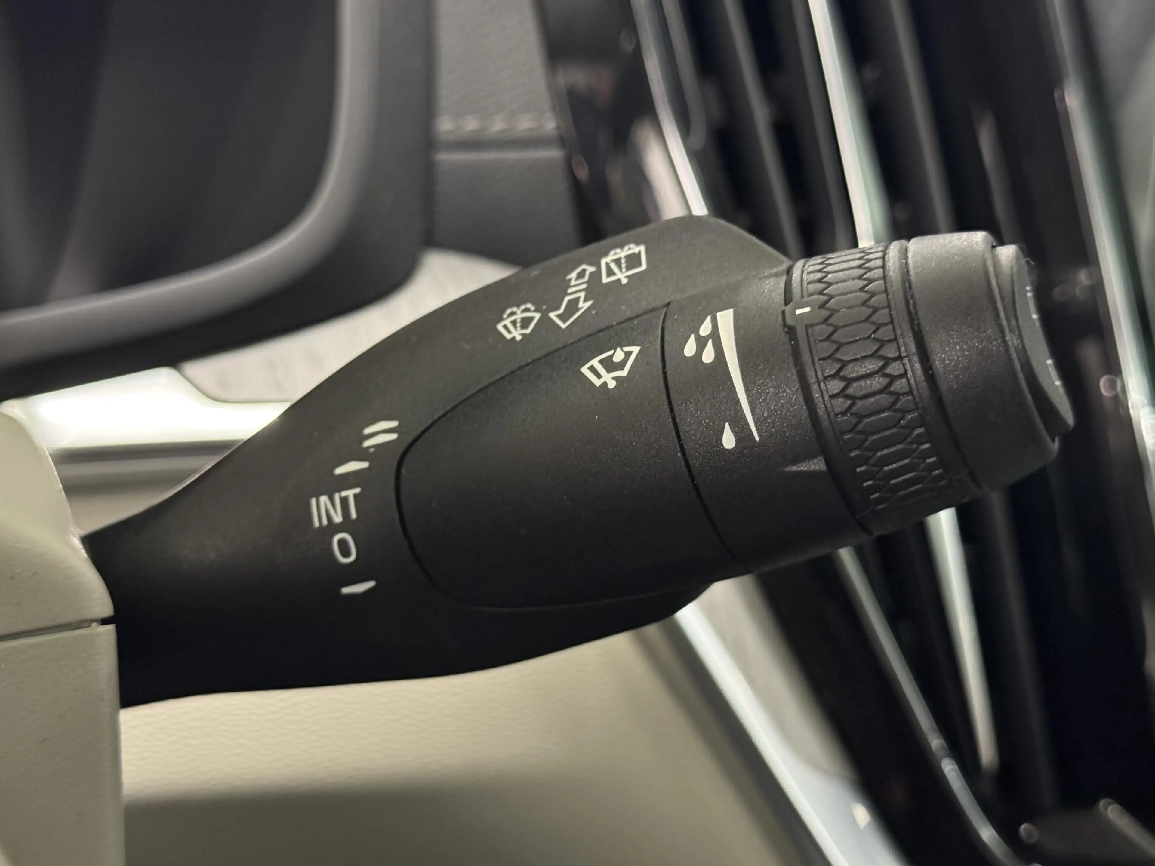 Volvo V60 2.0 T6 Recharge AWD Inscription | H&K audio | Came — photo 16