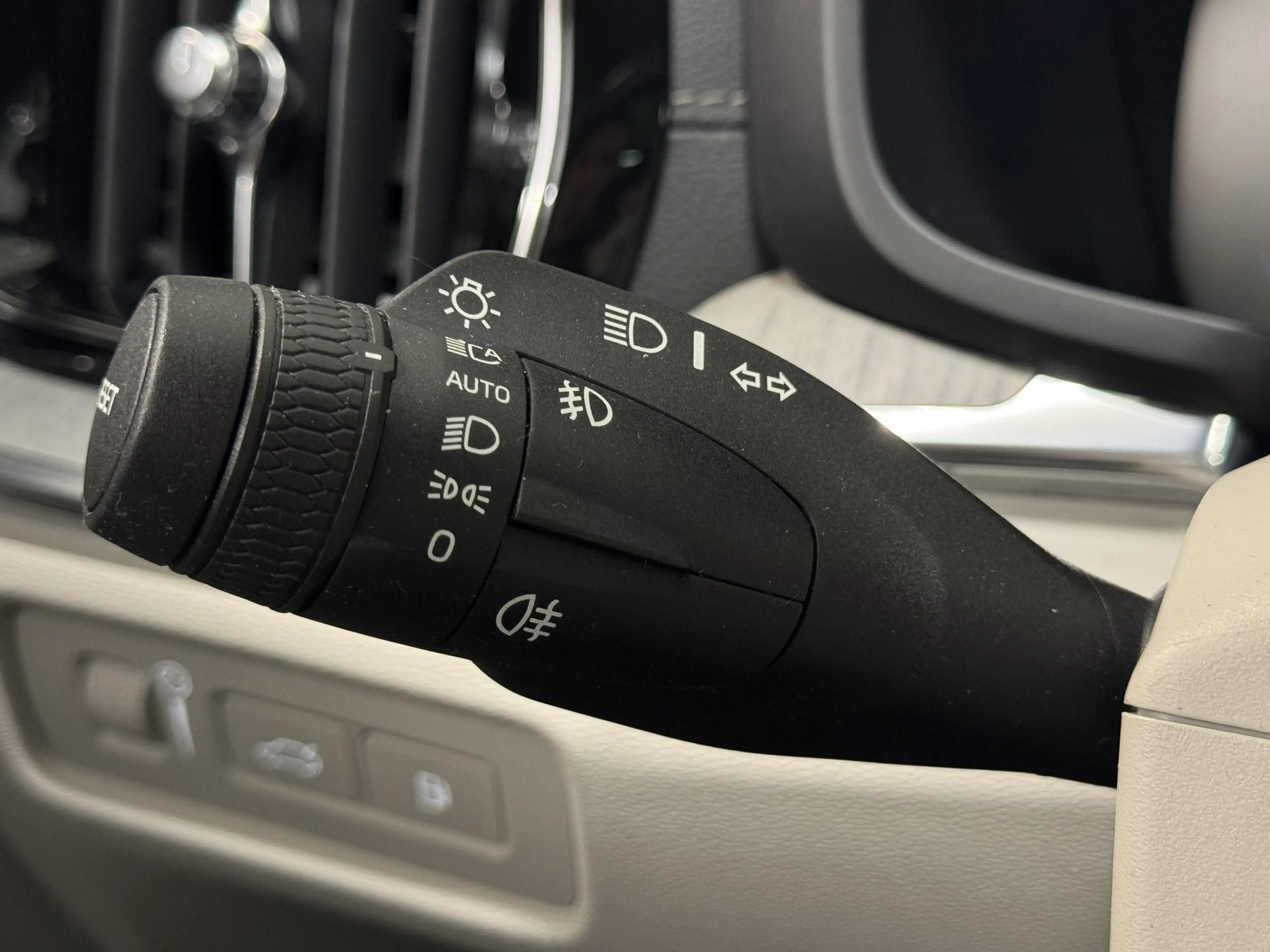 Volvo V60 2.0 T6 Recharge AWD Inscription | H&K audio | Came — photo 15