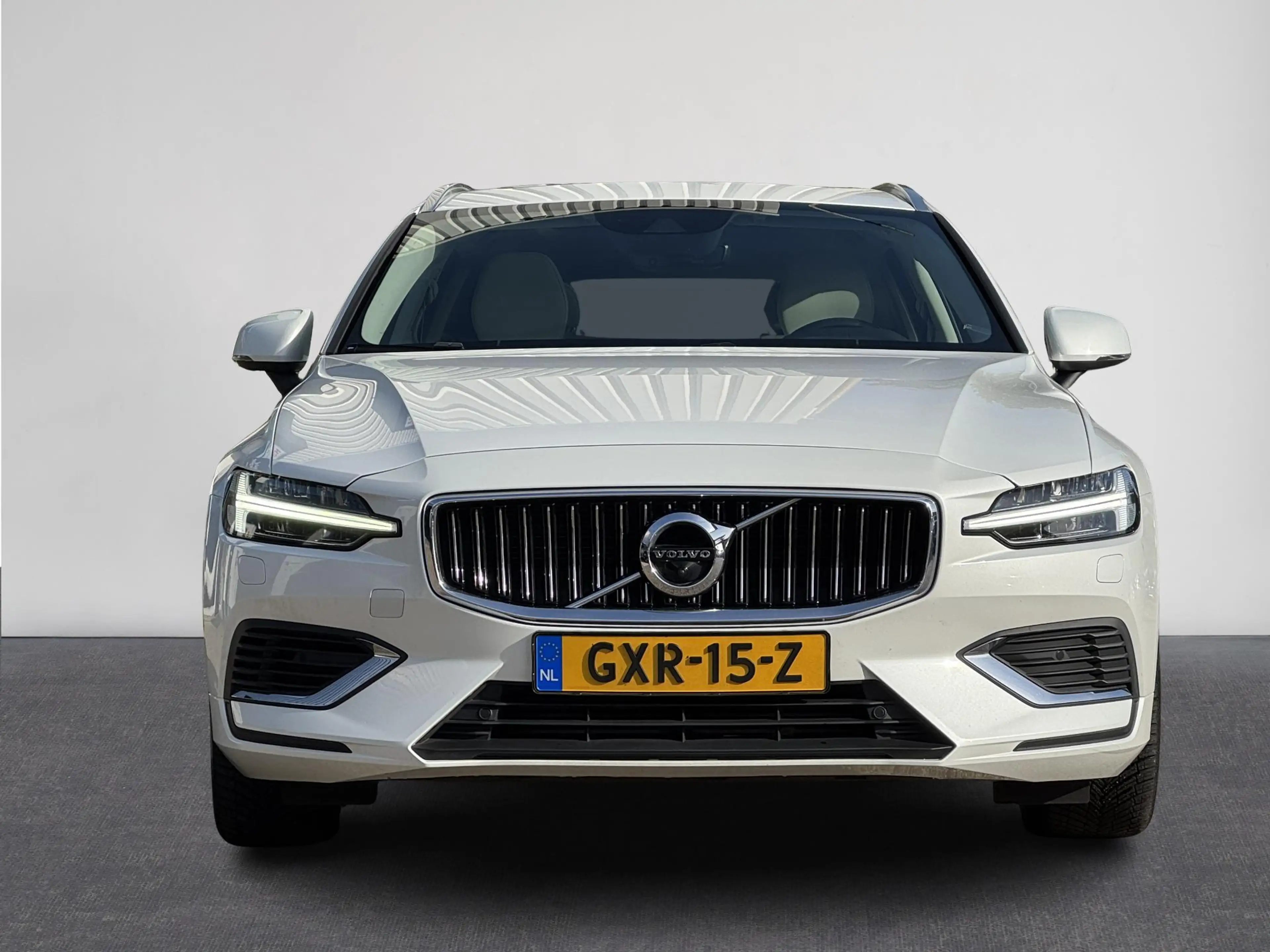 Volvo V60 2.0 T6 Recharge AWD Inscription | H&K audio | Came — photo 4