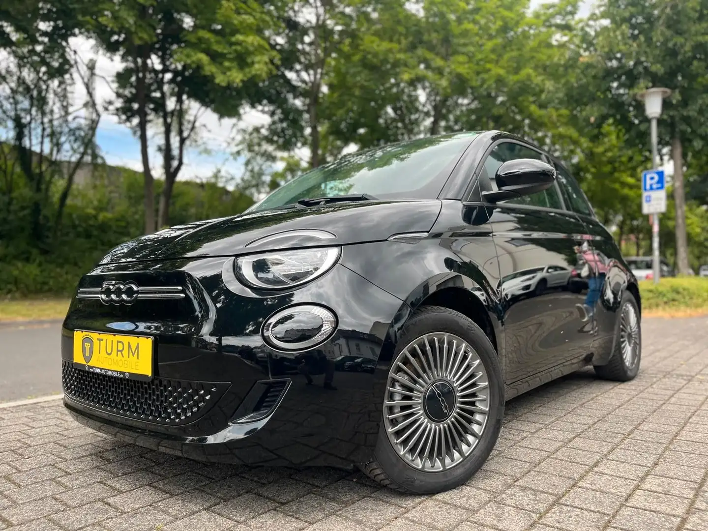 Fiat 500e Icon 42kWh|NAVI|Kamera|CCS|Tempomat|Stdhzg Schwarz - 1