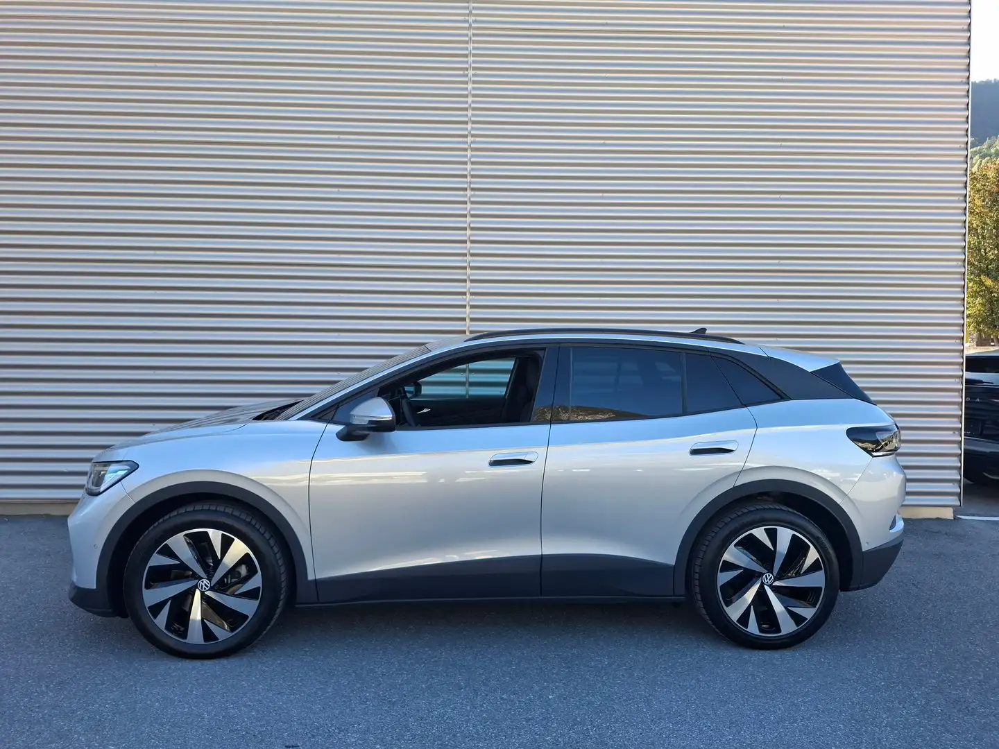 Volkswagen ID.4 Pro 4MOTION 210 kW Business Silber - 2